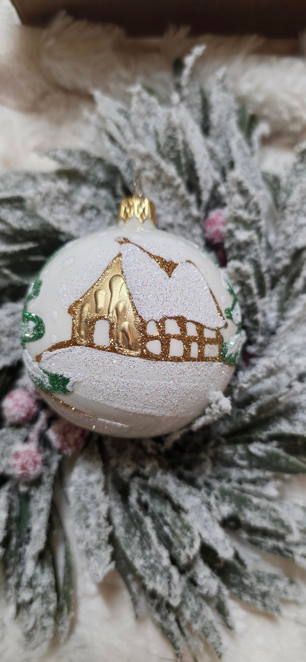 Ręcznie malowane szklane bombki choinkowe zimowy pejzaż scenka zimowa Biały mat